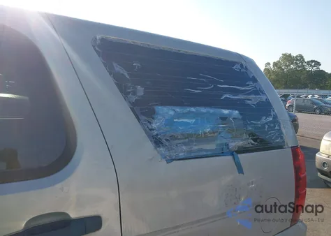 2011 Chevrolet Tahoe Commercial Fleet z USA, uszkodzony, nr VIN 1GNLC2E03BR187300